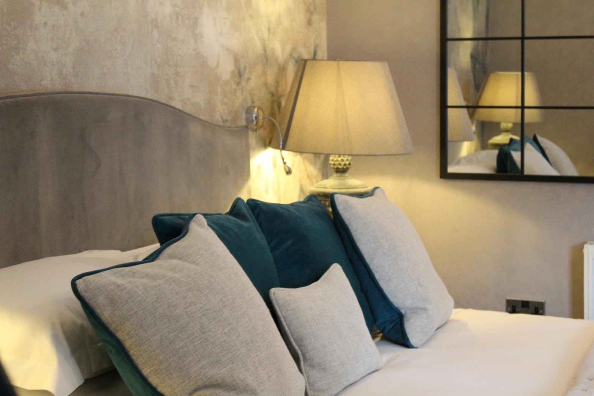 Stay On The High Street Tarporley Exteriör bild