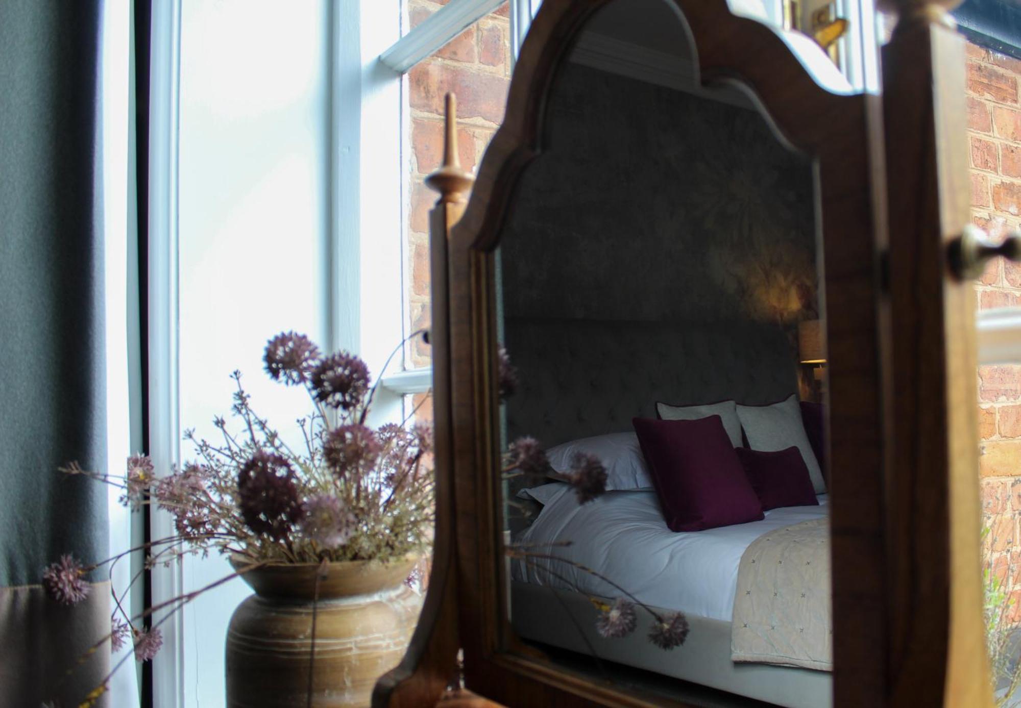 Stay On The High Street Tarporley Exteriör bild